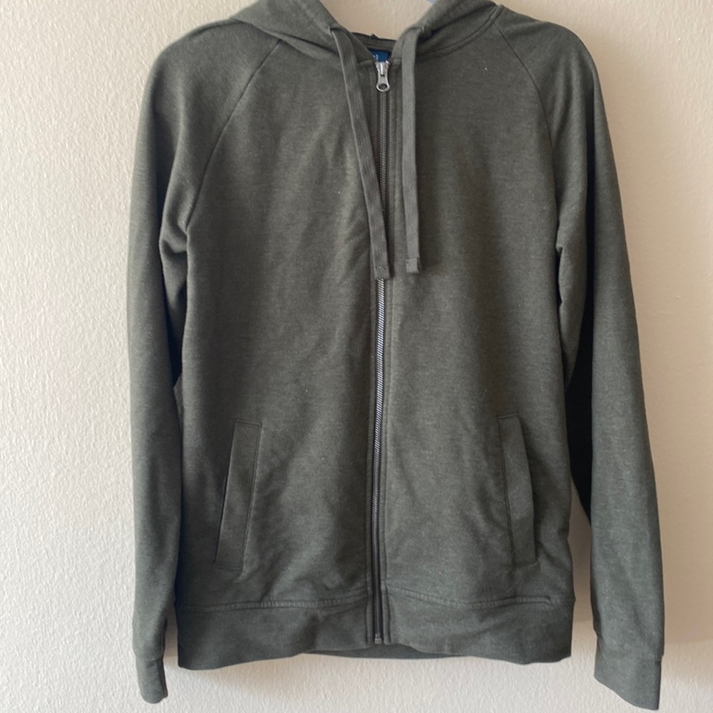 zip up hoodie